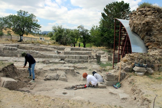 800 yıllık Selçuklu Sarayı'nda heyecanlandıran keşif