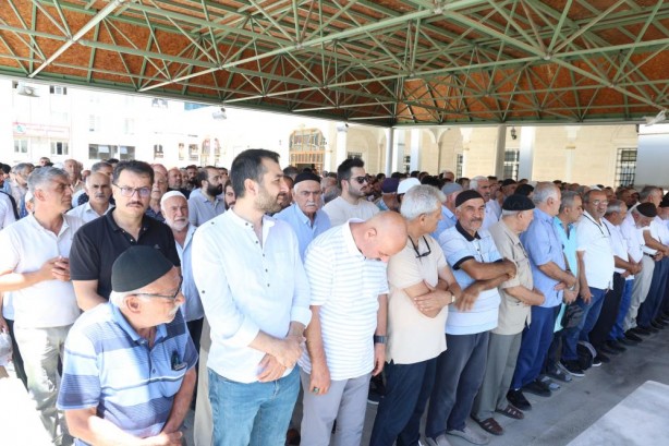 Foto - 81 ilde Haniye için gıyabi cenaze namazı