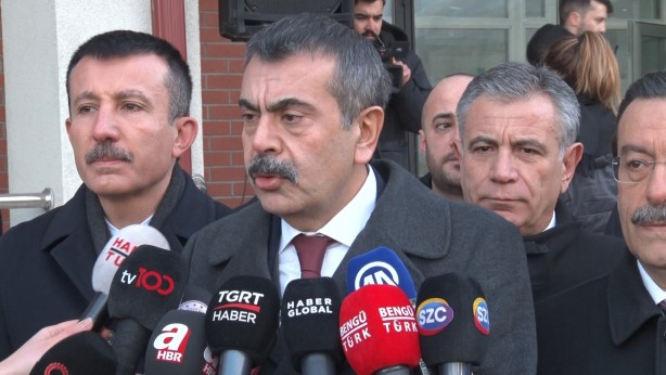Foto - 81 ildeki tüm okullarda sabah 08.00'da 1 dakikalığına hayat durdu! Tüyler diken diken oldu