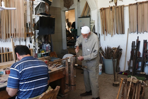 Foto - 82 yaşındaki ustadan sanat eseri bastonlar!