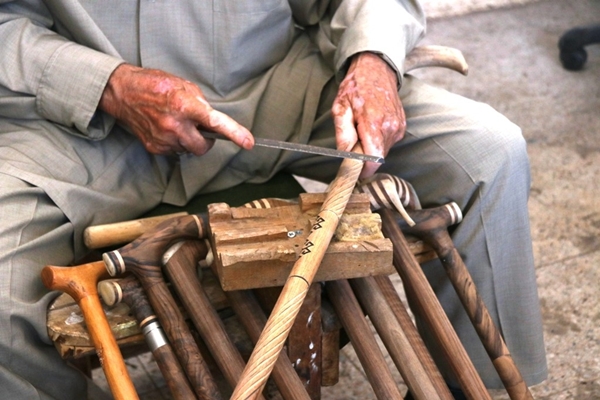 Foto - 82 yaşındaki ustadan sanat eseri bastonlar!