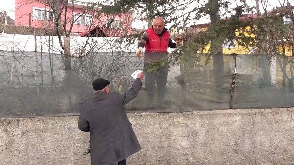 Foto - 83’lük muhtar adayı gençlere taş çıkarttı