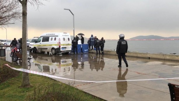 Foto - 85 yaşında... Cesedi kıyıya vurdu!