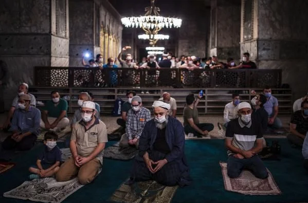 Foto - 86 yıl süren hasretin ardından Ayasofya'da ilk sabah namazı