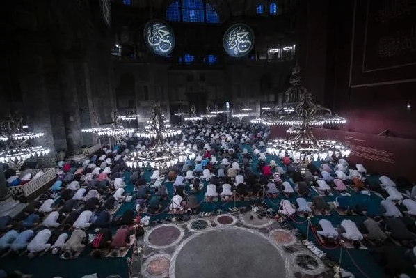 Foto - 86 yıl süren hasretin ardından Ayasofya'da ilk sabah namazı