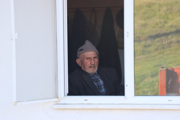 Foto - 87 yaşındaki İbrahim dede terk edilmiş köyde tek başına yaşıyor
