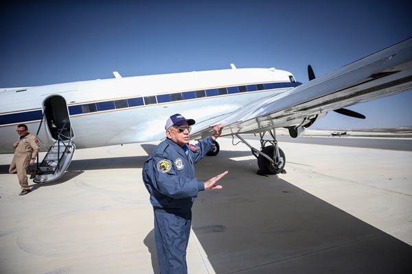 Foto - 88 yaşındaki Kıbrıs gazisi yeniden uçmanın heyecanını yaşadı
