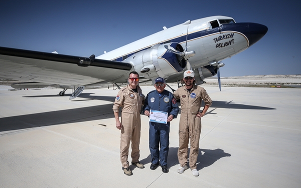 Foto - 88 yaşındaki Kıbrıs gazisi yeniden uçmanın heyecanını yaşadı