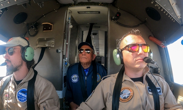 Foto - 88 yaşındaki Kıbrıs gazisi yeniden uçmanın heyecanını yaşadı