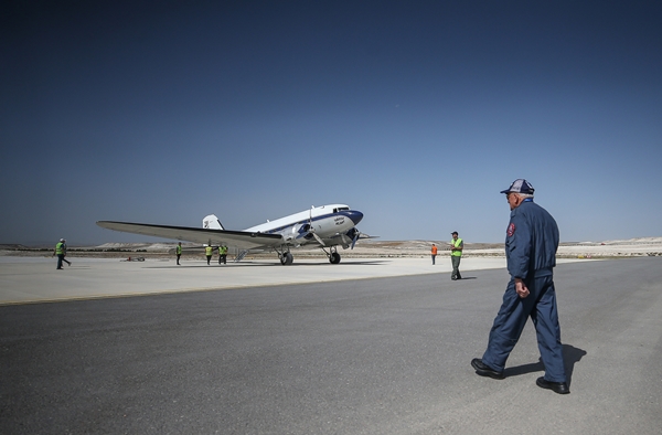 Foto - 88 yaşındaki Kıbrıs gazisi yeniden uçmanın heyecanını yaşadı