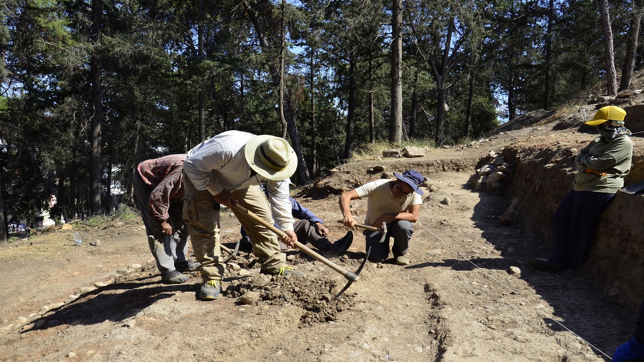 Foto - 9 bin yıllık höyükte tarihe ışık tutan keşifler