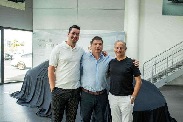 Foto - 9 farklı versiyon ve donanım! Vosmer %100 elektrikli yeni Porsche Taycan’ı özel bir davetle tanıttı! 821 km’ye kadar menzil sunuyor!