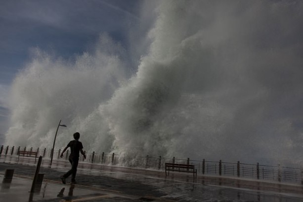 Foto - 9 metrelik dalgalar görenleri şaşırttı