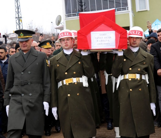 Foto - 9 şehidin ardından 'orada ne işimiz var' denilmişti! "Gabar" örneği gündem oldu! Yazdığı şeyler şok etti