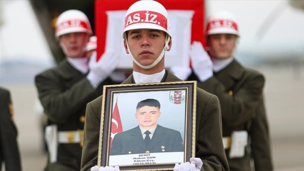 Foto - 9 şehidin ardından 'orada ne işimiz var' denilmişti! "Gabar" örneği gündem oldu! Yazdığı şeyler şok etti