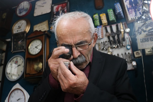 Foto - 9 yaşından beri bu işi yapıyor