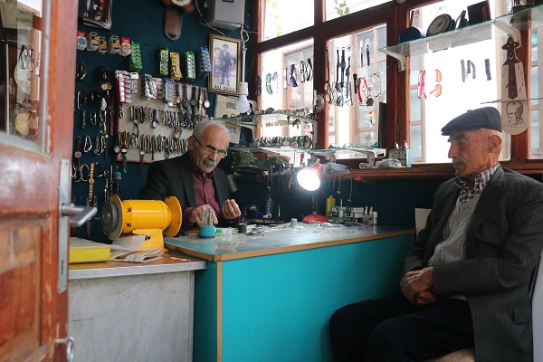 Foto - 9 yaşından beri bu işi yapıyor