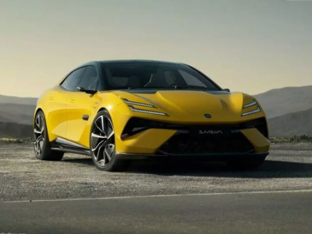 Foto - 900 beygirli elektrikli sedan ürettiler!