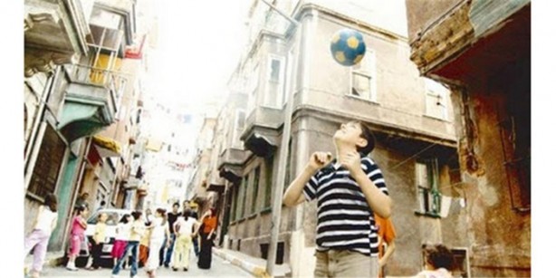 Foto - 90'lı yılların mahalle maçı kuralları