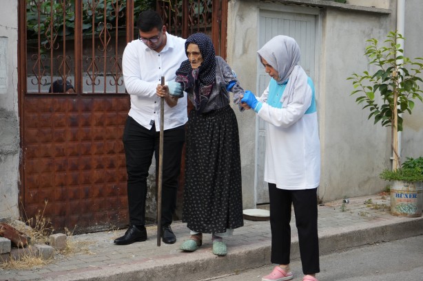 Foto - 94 yaşındaki ninenin dramı