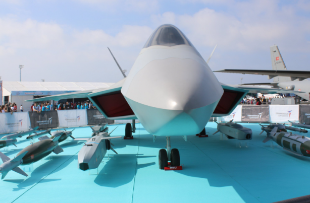 Foto - 96 saatten az kaldı! Tüm dünya Türkiye'nin savaş uçağı için nefesini tuttu, F-35'i piyasadan silmeye geliyor