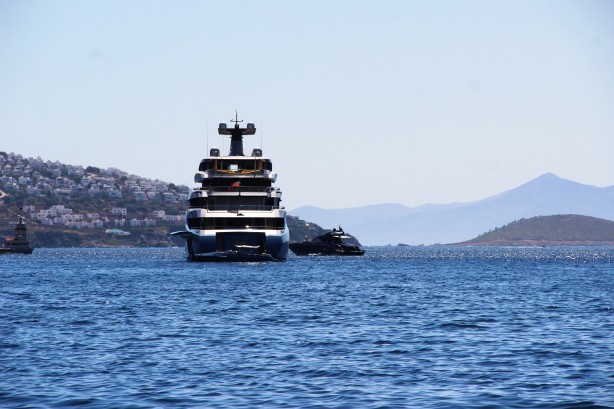 Foto - 98 metre uzunluğundaki mega yat "Aviva" Bodrum'da