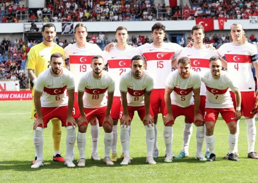 Foto - A Milli Futbol Takım'da Mesut Özil sürprizi! Anlaşma tamam gibi…