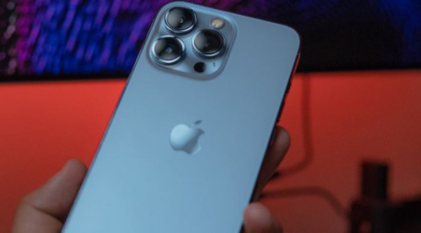 Foto - A101, ucuz iPhone satmaya devam ediyor