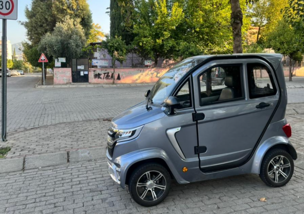 Foto - A101 yine yaptı yapacağını! Uygun fiyatlı Volta EV1 elektrikli araç satıyor