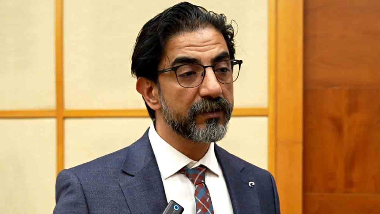 ‘A4 kağıdına sığmam gerekiyor’: Sosyal medyada tehlikeli akım