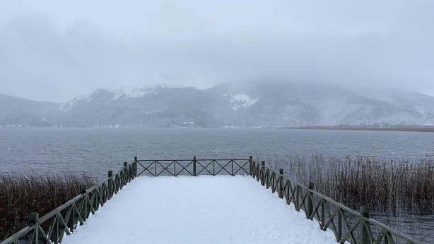 Foto - Abant'a bir de böyle bakın! Kar yağışı etkili oluyor!