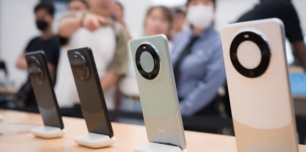 Foto - ABD baskısı Çinli şirketi durduramadı! Apple'ı kıskandıracak başarı