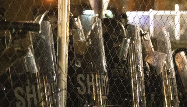 Foto - ABD diken üstünde! Birlikler sokağa indi