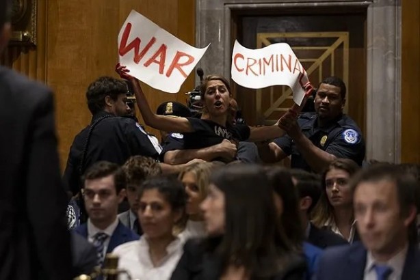 Foto - ABD Dışişleri Bakanı Blinken'a soğuk duş! Senatoda "Gazze kasabı" ifadesiyle protesto edildi