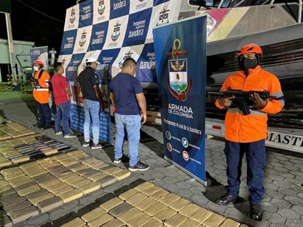 Foto - ABD donanması korkunç görüntüleri yayınladı! Büyük patlama sonrası bakın ne hale geldi