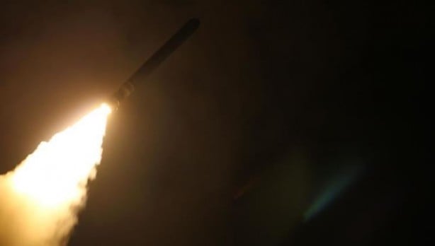 Foto - ABD, Husilere ait gemisavar balistik füzesini vurdu