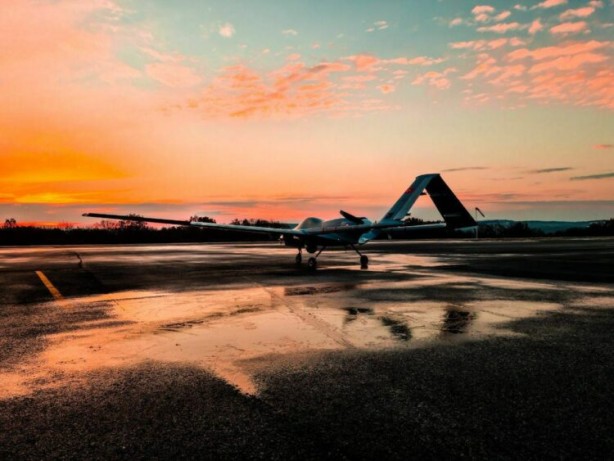 Foto - Savaş her an patlayabilir! Arap ülkesinde SATCOM’lu Bayraktar SİHA'yı görenler gözlerine inanamadı