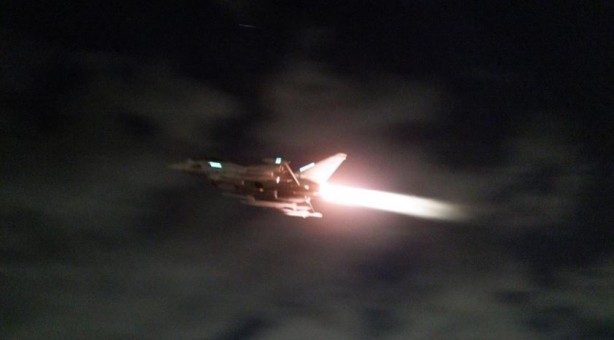 Foto - ABD ile İngiltere'den Yemen'e hava saldırısı