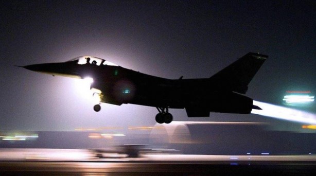 Foto - ABD ile İngiltere'den Yemen'e hava saldırısı