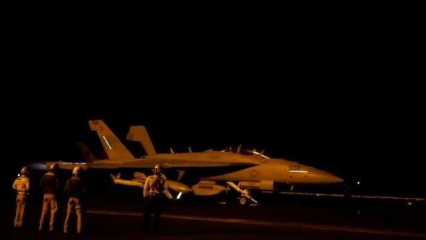 Foto - ABD ile İngiltere'den Yemen'e hava saldırısı