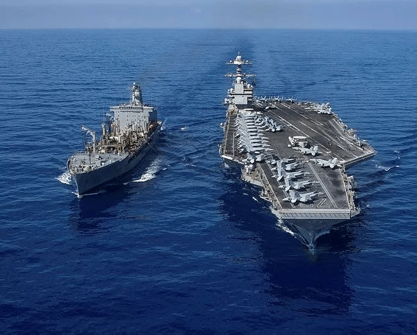 Foto - ABD, İngiltere ve Almanya'nın da arasında olduğu 12 ülke Husileri hedef aldı