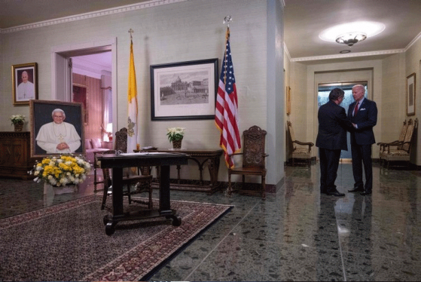 Foto - ABD müthiş skandalla sarsılıyor! Biden'ın ofisindeki kilitli dolaptan çıktı