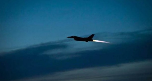 Foto - ABD uçakları Irak'ta saldırı düzenledi