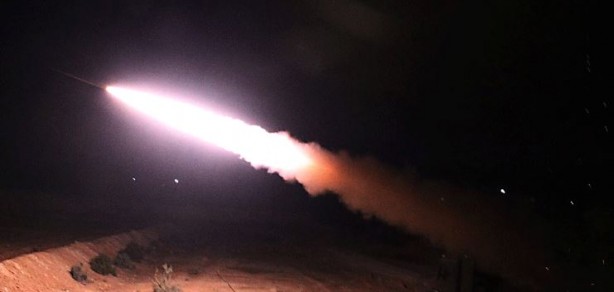 Foto - ABD üsleri saldırı altında!