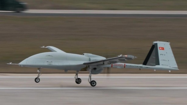 Foto - ABD ve İsrail bu kadarını beklemiyordu! Bayraktar TB3 o Arap ülkesinde görüldü