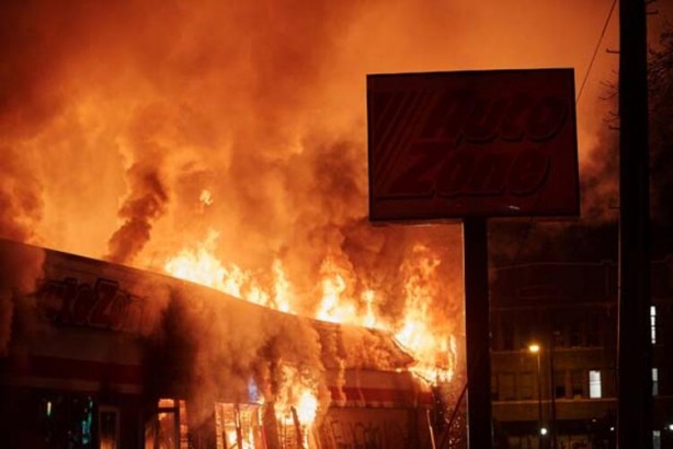Foto - ABD yangın yerine döndü! Minnesota'da 'acil durum' ilan edildi