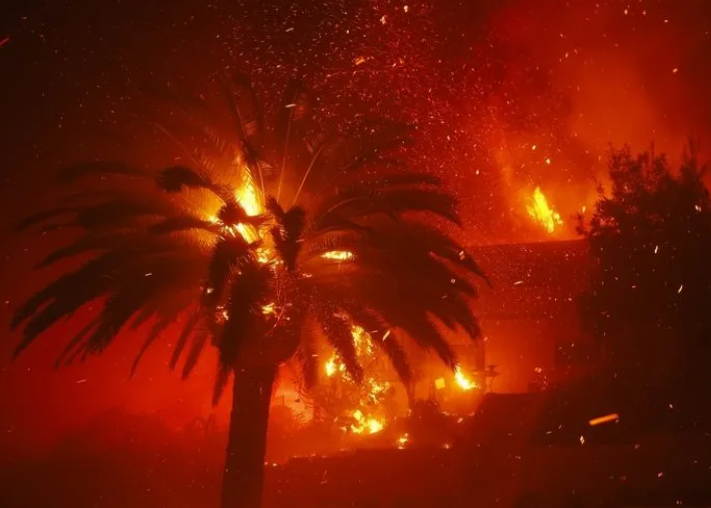 Foto - ABD yanıyor! Los Angeles’te OHAL ilan edildi