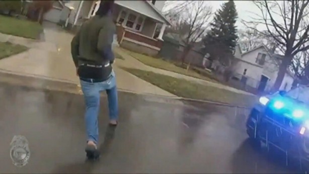 Foto - ABD'de bir polis cinayeti daha! Siyahi genci başından vurarak katletti