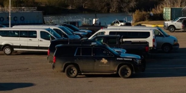 Foto - ABD’de bölünme başladı! Ulusal Muhafızlar devrede: Sınır krizinde tansiyon zirveye çıktı