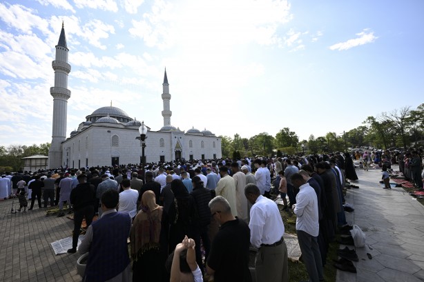 Foto - ABD'de farklı milletlerden Müslümanlar bayram namazı kıldı